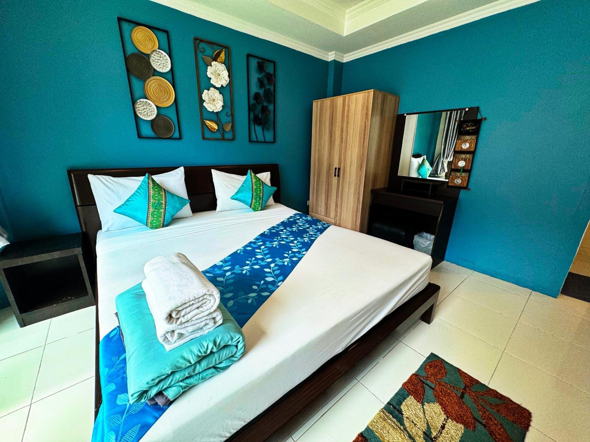 Hotel Sky Silk Decoration House Patong Exterior foto