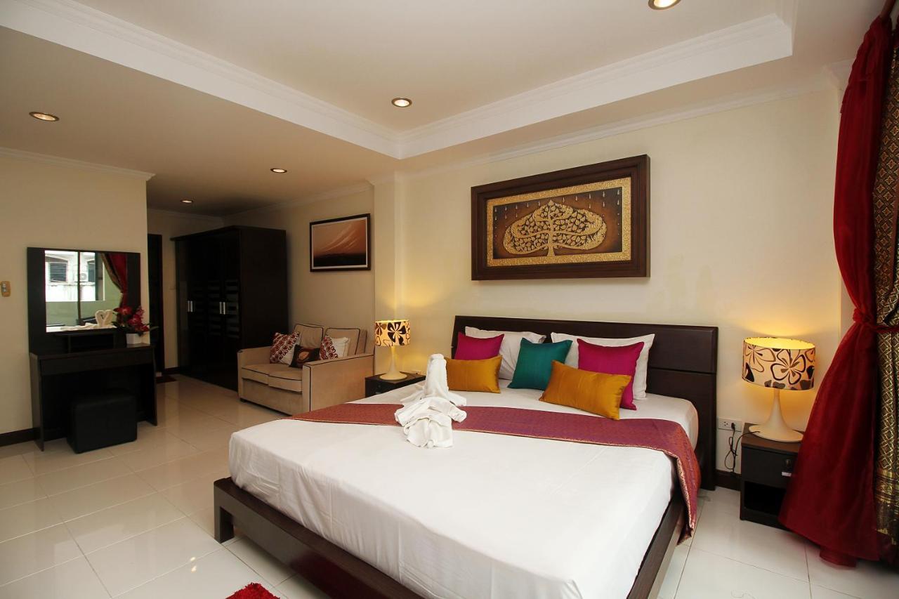 Hotel Sky Silk Decoration House Patong Exterior foto